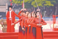 “波罗诞”千年庙会启幕 