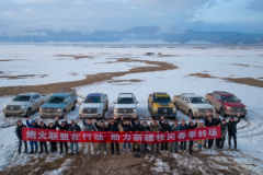 抗严寒 战冰雪 长城炮“炮火联盟”千里驰援助力新疆牧民转场
