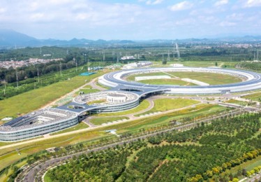 “六一科普行：走进高能同步辐射光源的科学世界”暨《科学世界》“高能同步辐射光源”特辑发布会在京举办