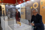 “青铜之光——古蜀文明特展”在雅典开幕