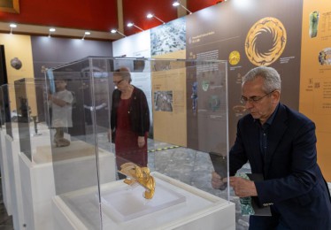“青铜之光——古蜀文明特展”在雅典开幕