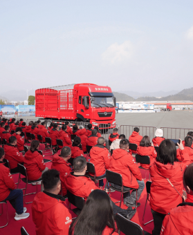 十年同心再启程 东风商用车以客户为核发布KH新品与生态共创蓝图