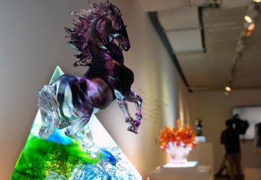 上海：琉璃马特展惊艳亮相