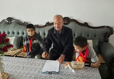 “小手递香饭·情暖夕阳红”志愿活动简报