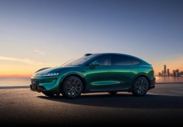 智界汽车亮相2025广州车展 全新专属展台满配黑科技大有可玩